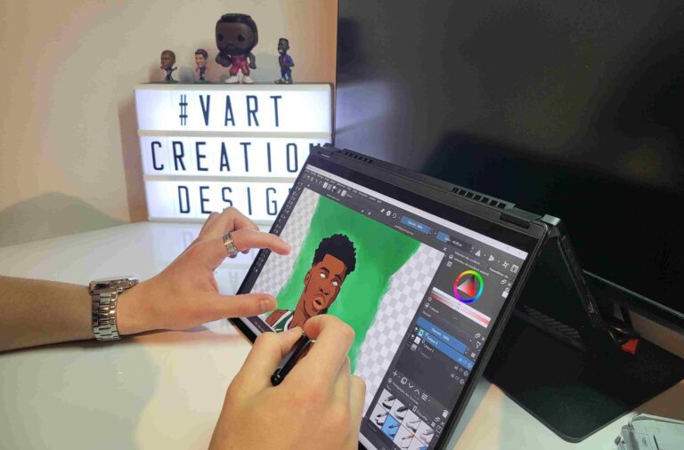 Valentin en train de dessiner Antetokounmpo sur PC - Valentin Arthot